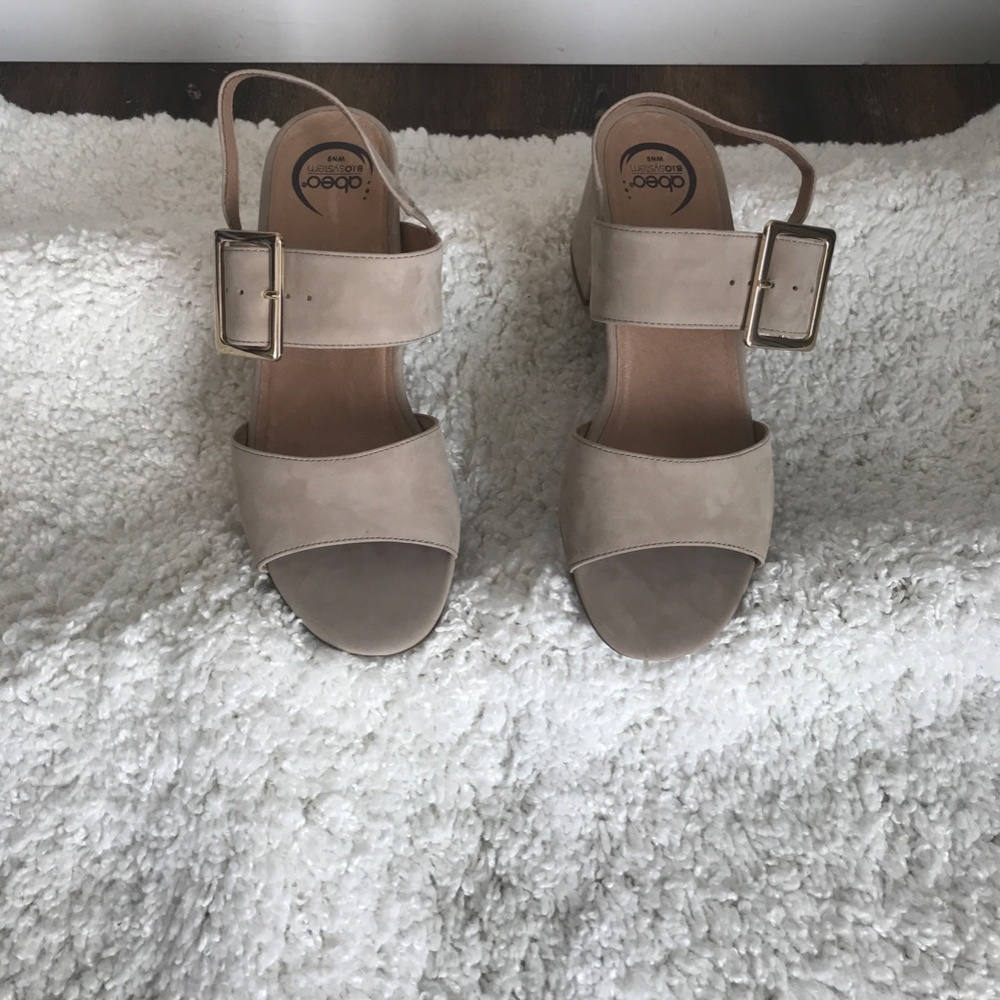 Abeo | Tan Suede Comfort Heel Sandal